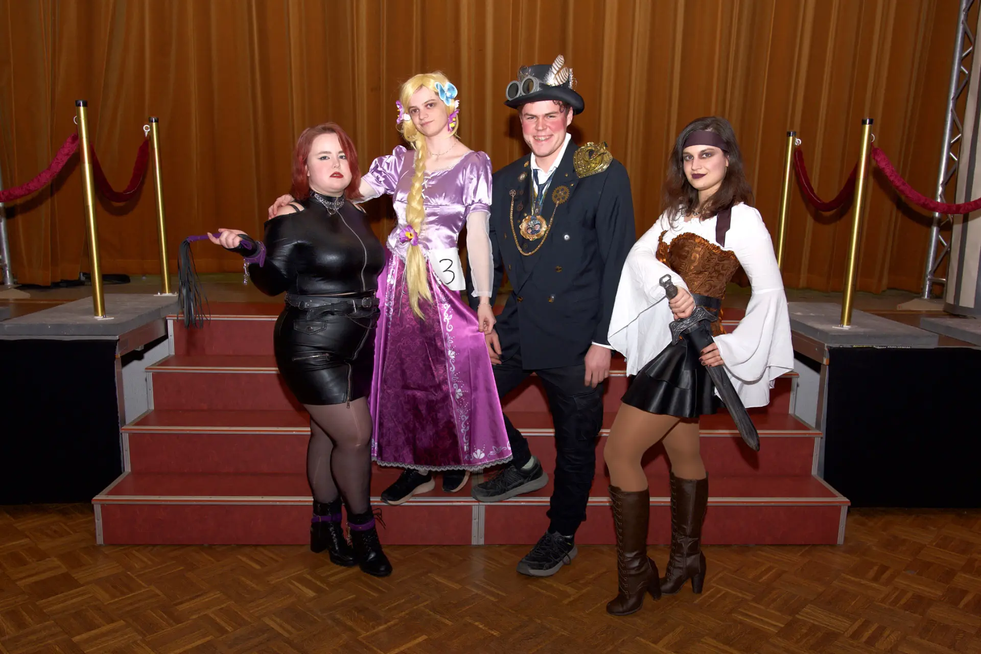 EBM - 69. Saison - Hofball Kostüme 1