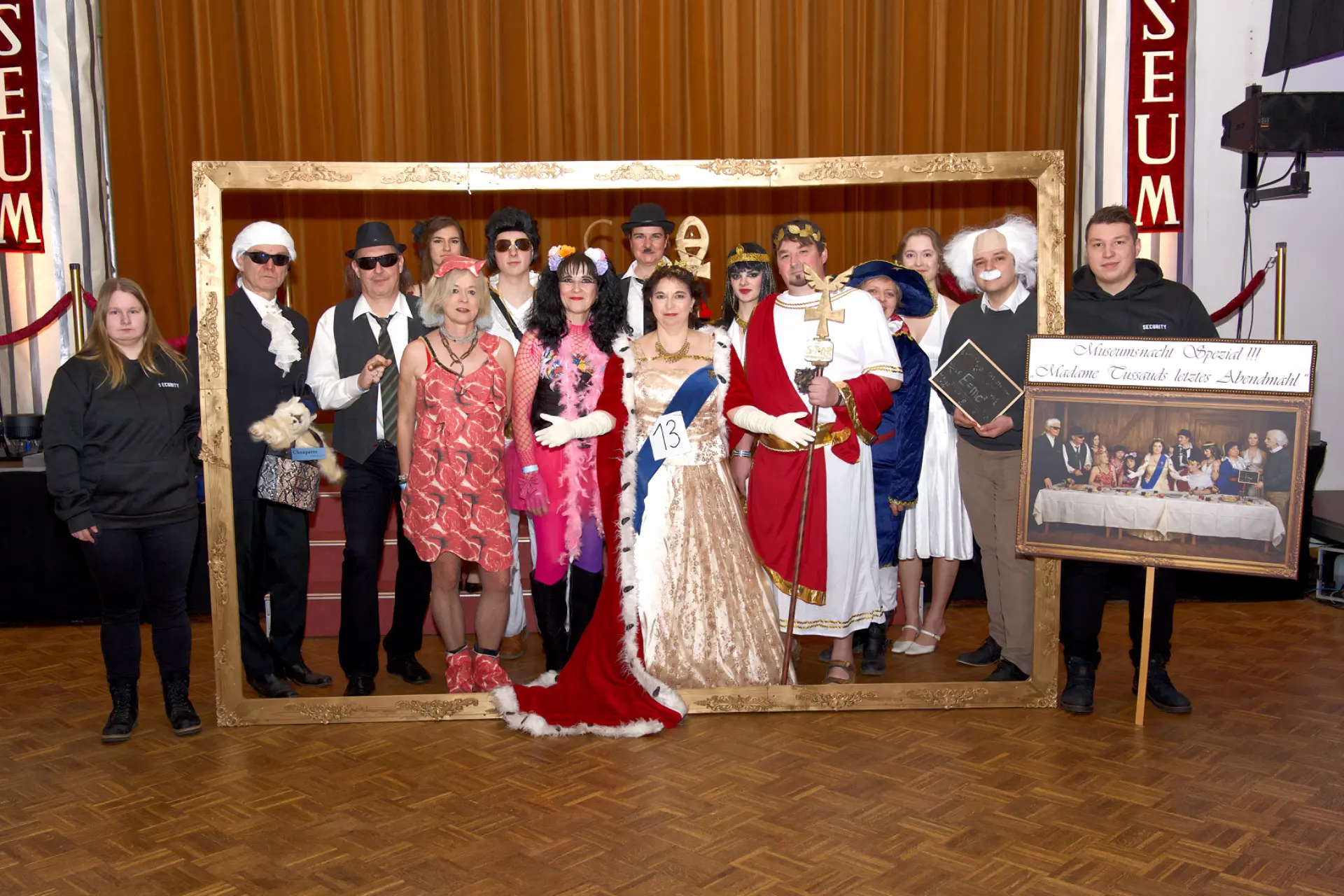 EBM - 69. Saison - Hofball Kostüme 13